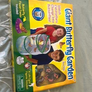 Giant ButterFly Garden